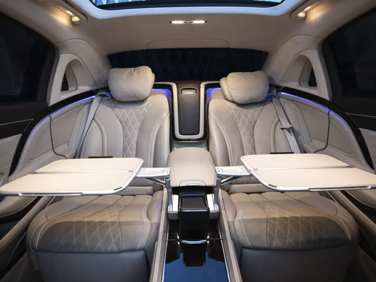 Mercedes Maybach S560 2020 zs