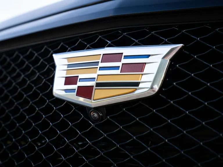 Cadillac Escalade V 2