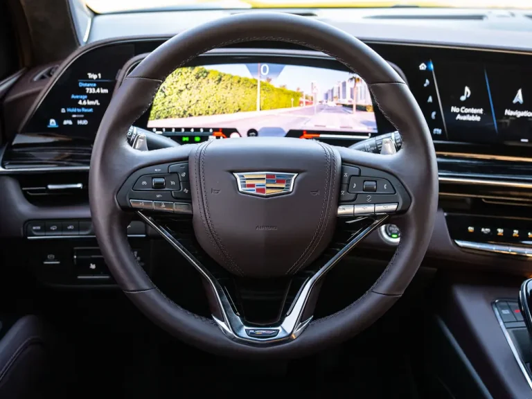 Cadillac Escalade V 7