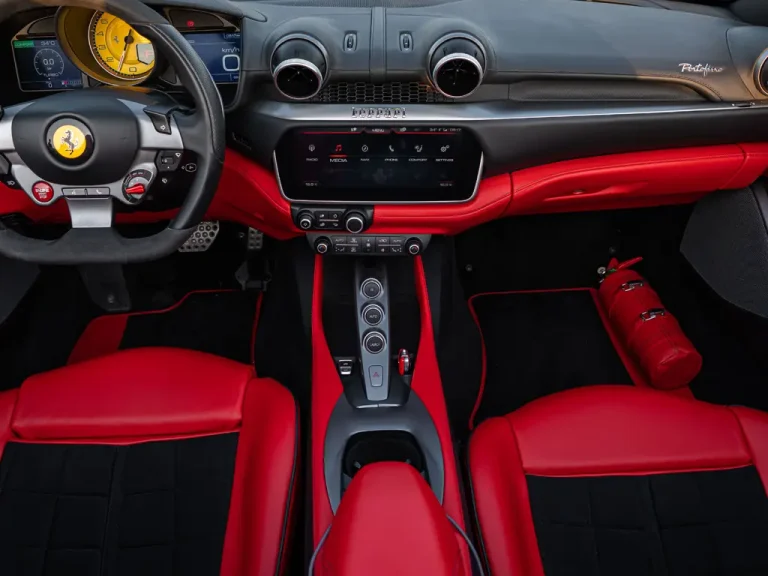 Ferrari Portofino 11