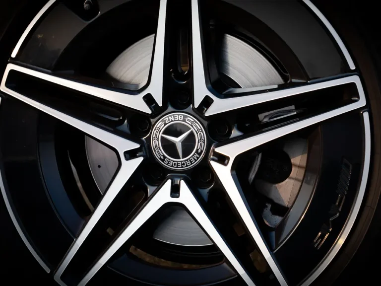 Mercedes C300 Silver 1