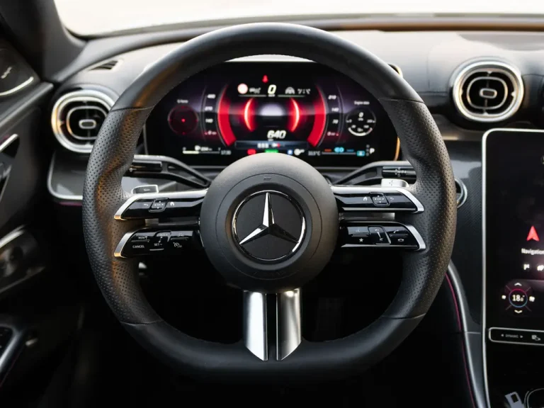 Mercedes C300 Silver 7