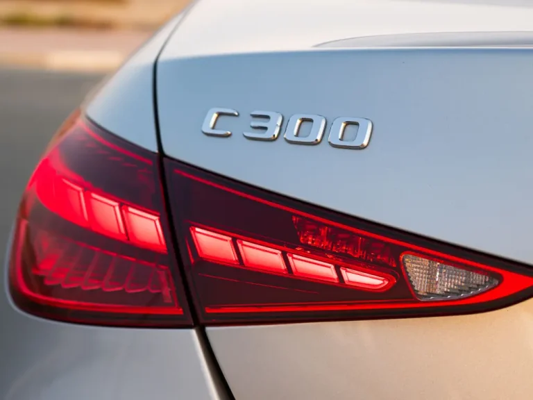 Mercedes C300 Silver 8