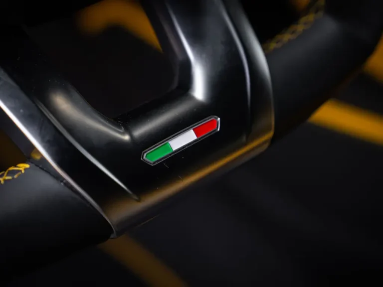 lamborghini Urus Black matt 10