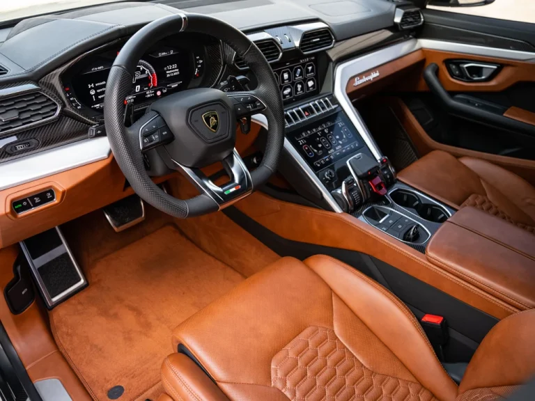 Lamborghini Urus Dark Grey 5