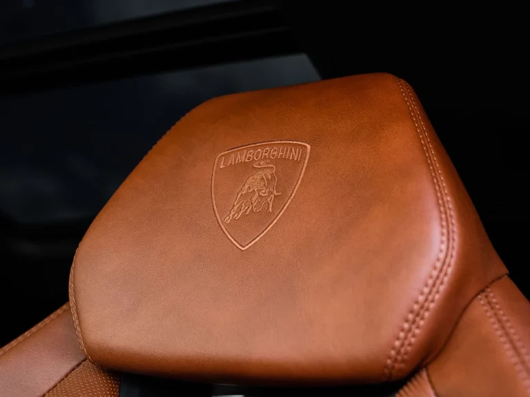 Lamborghini Urus Dark Grey 8