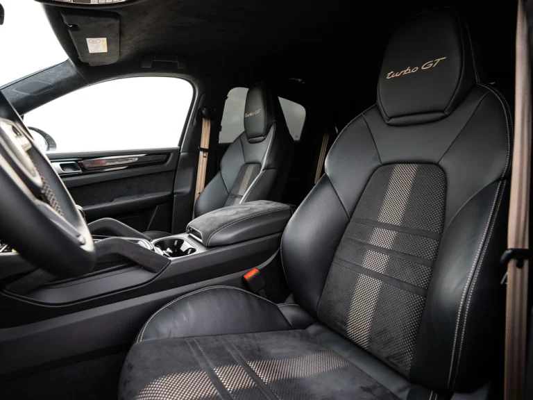 Porsche Cayenne Turbo GT 10