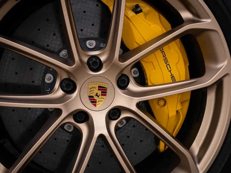 Porsche Cayenne Turbo GT 6