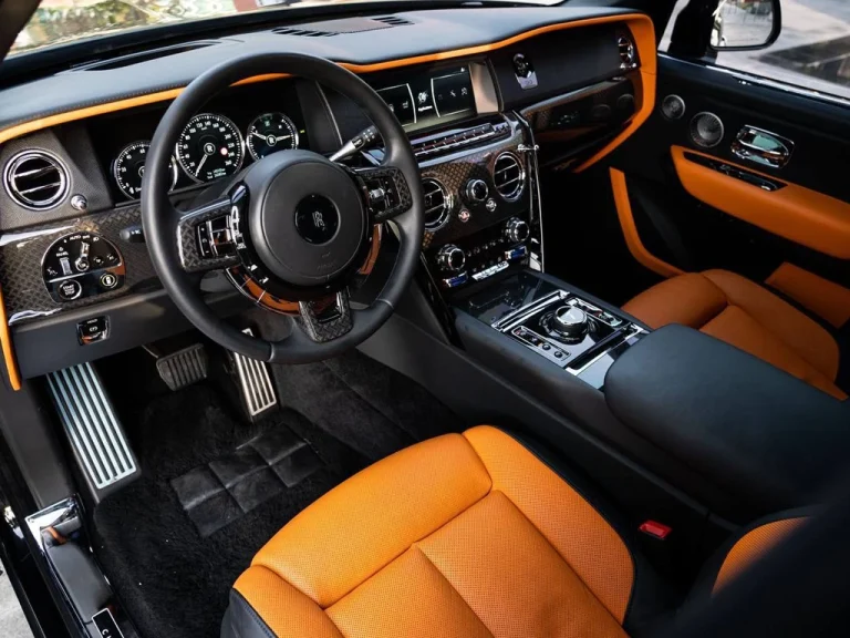 RR Cullinan Black 2023 Orange 8